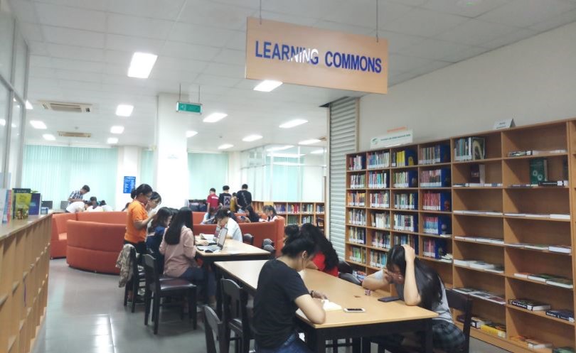 Phòng Learning commons NVC - Chỗ ngồi